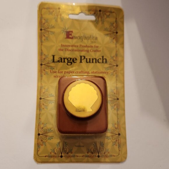 Scalloped Seashell Shell Large Hole Punch Emagination paper Scrapbook Craft - Picture 1 of 5